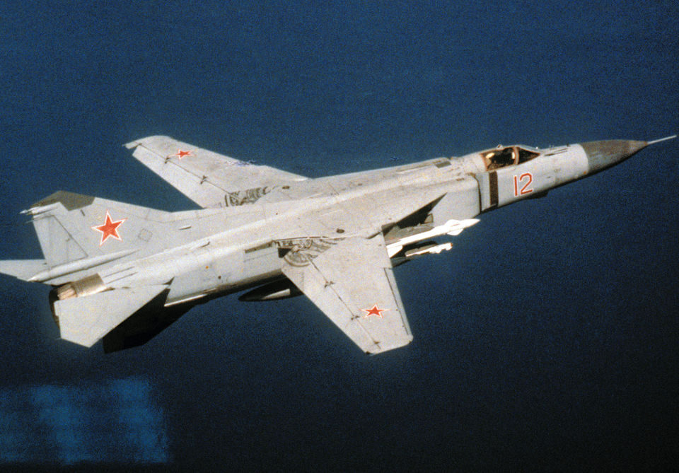 Turbulențe la Ceremonia Aviatică din SUA: Incident cu un Avion MiG-23