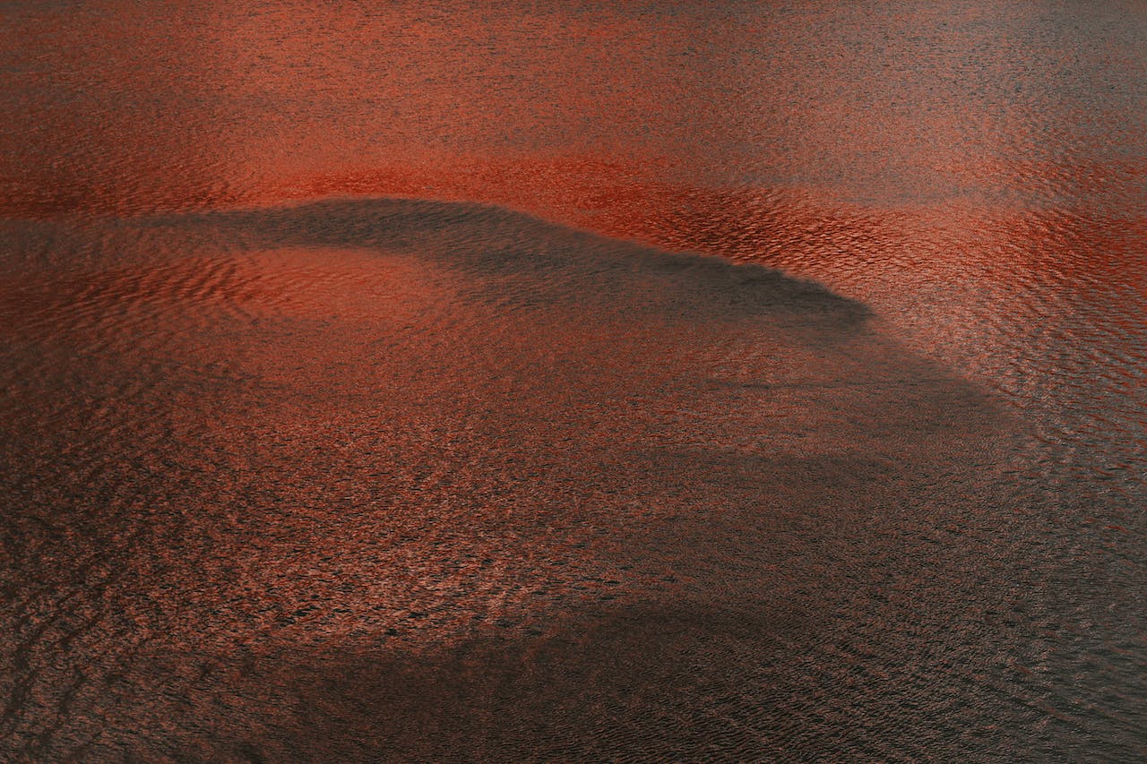 Apocalipsa în Marea Roșie: Vom Asista la Sfârșitul Portavioanelor Americane și al Economiei?