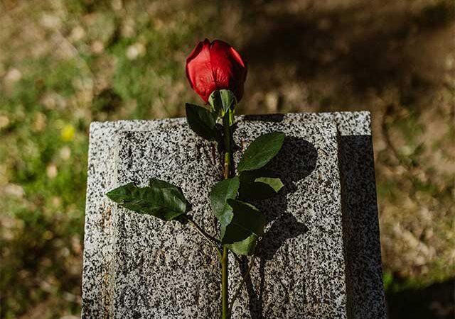 Servicii Funerare Turda: Ghid Complet pentru Momentele Dificile