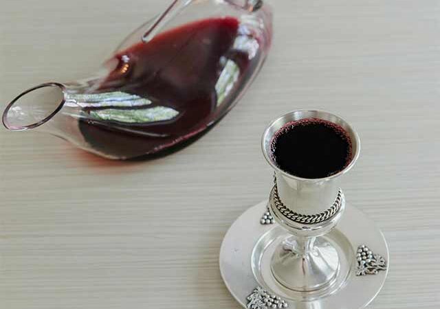 Pahare de argint personalizate: idei pentru cadouri unice