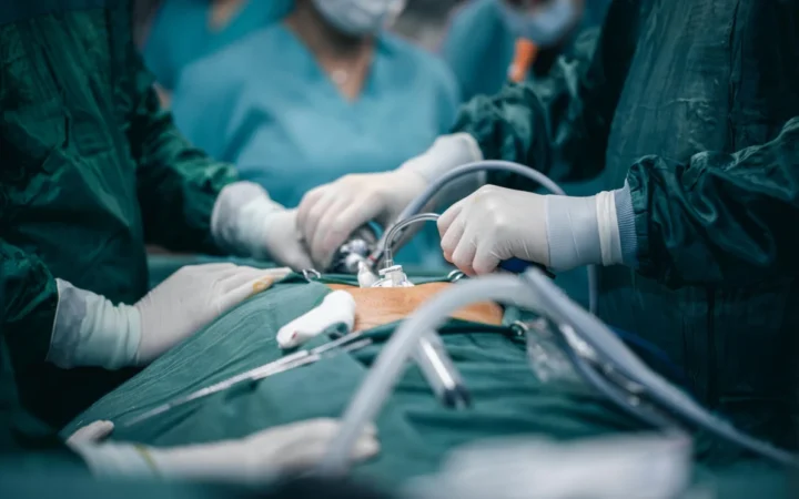 Mii de copii americani au suferit operații de schimbare de sex și tratamente hormonale: statistici recente șochează SUA
