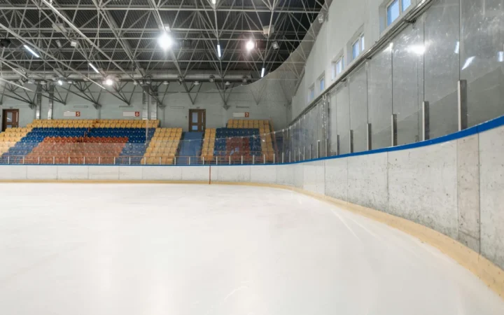 AUR lovește dur proiectul de 400 milioane lei pentru Complexul Sportiv Oradea: „Guvernul Bolojan gestionează iresponsabil banii publici!”