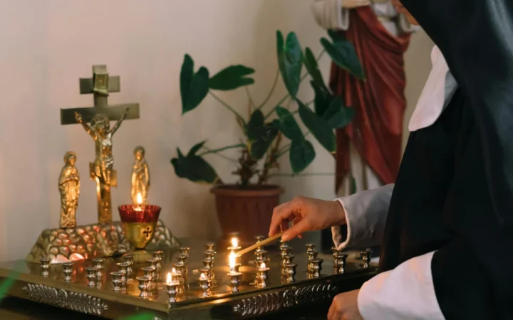 Maica Zamfira Constantinescu – Cea mai învățată monahie din istoria României