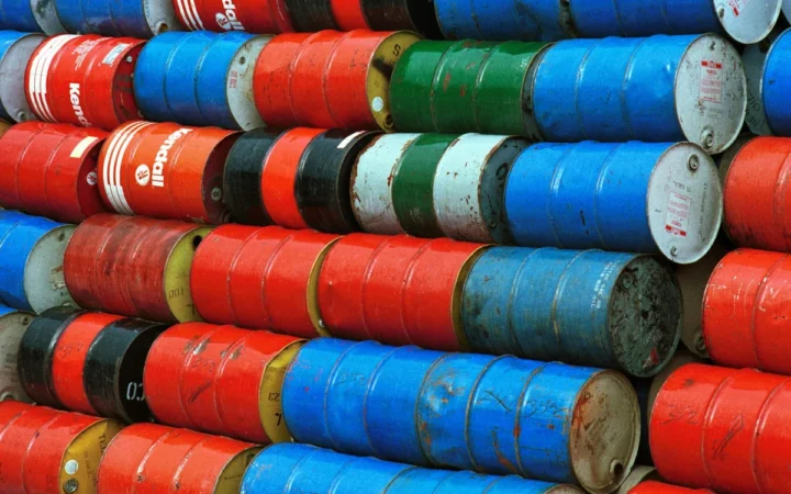 Părintele Adrian Agachi Trage Un Semnal de Alarmă: „Nu Prețul Petrolului, Ci Hemoragia Sufletească Ne Amenință!”