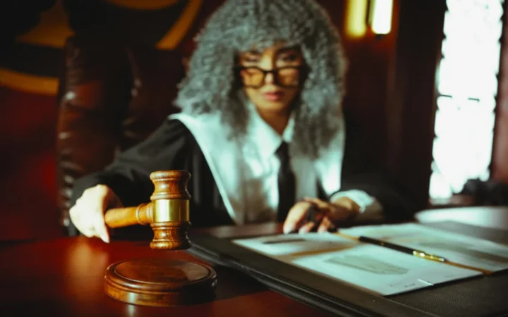 Alegeri anulate în timpul votului: Criză fără precedent în democrația românească