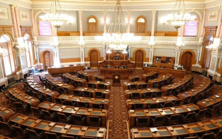 Senatoarea Victoria Stoiciu Demisionează din PSD După Alianța cu AUR la Moțiune: „Nu Pot Fi Complice”
