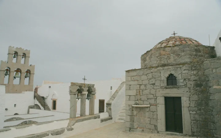 Capul Sfântului Gheorghe, adus din Muntele Athos la Mănăstirea Pantocrator din Teleorman pentru prima dată în România