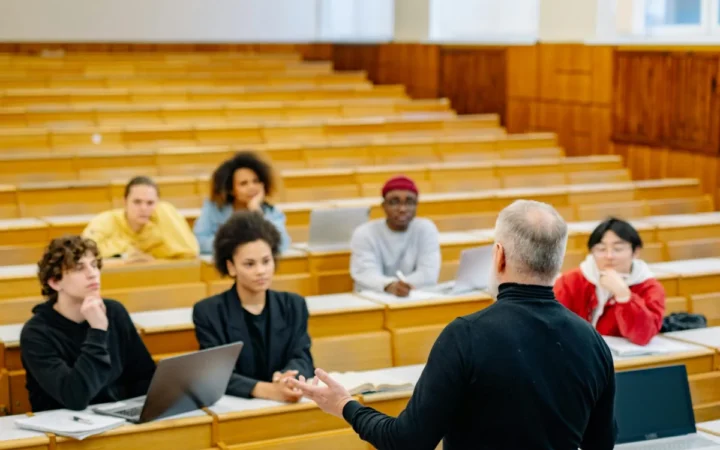 13 ani de la dispariția profesorului Gheorghe Buzatu – istoric marcant al României