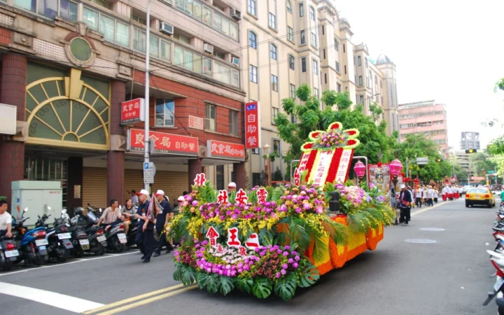 Oradea PRIDE sfidează interdicția: Marșul LGBT continuă, deși Primăria spune „nu