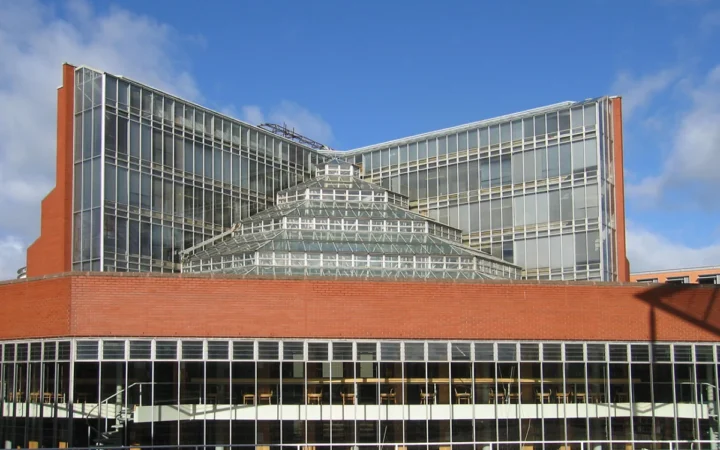 Studiu Cambridge: Statinele recomandate adolescenților de 15 ani pentru prevenirea infarctului