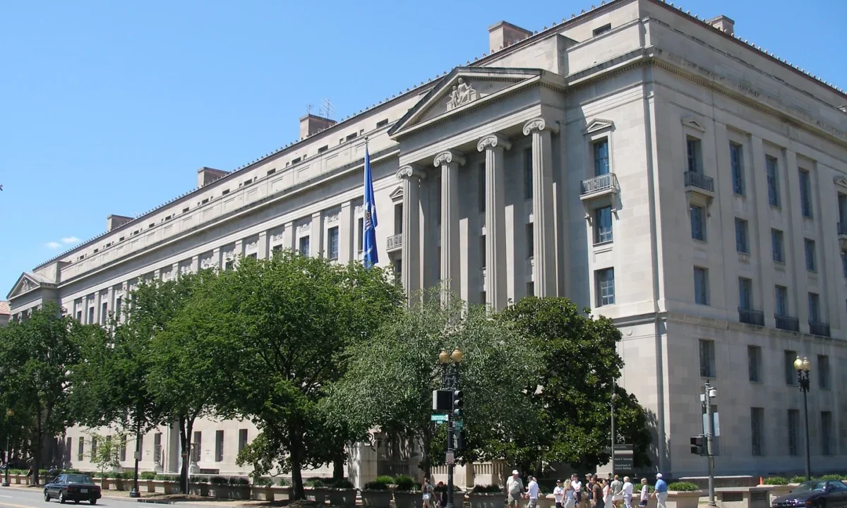 Ordinul executiv al lui Trump privind vaccinurile redeschide disputa națională: ce urmează pentru familii și state